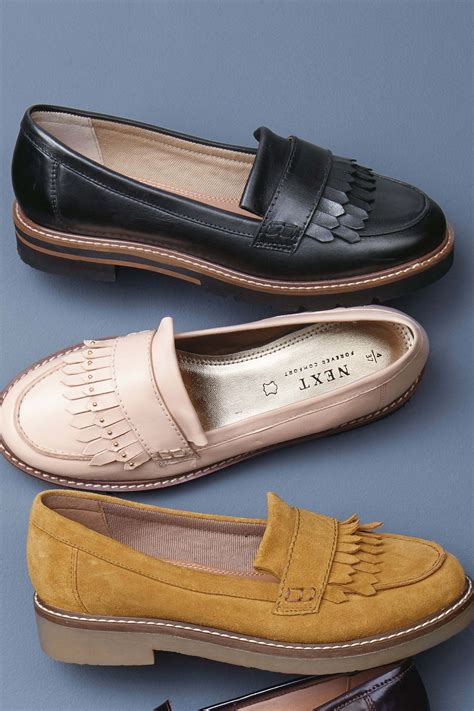 women shoe loafer leather.